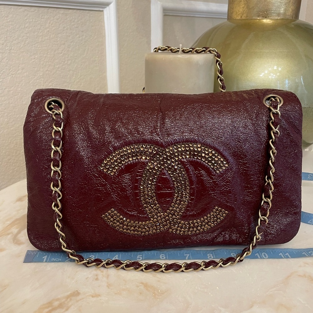 CHANEL Burgundy Leather Bag with Gold Chain